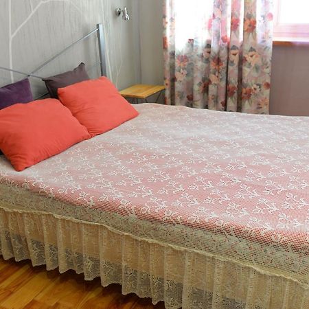 Romantic Guest House Kamianets-Podilsky Extérieur photo