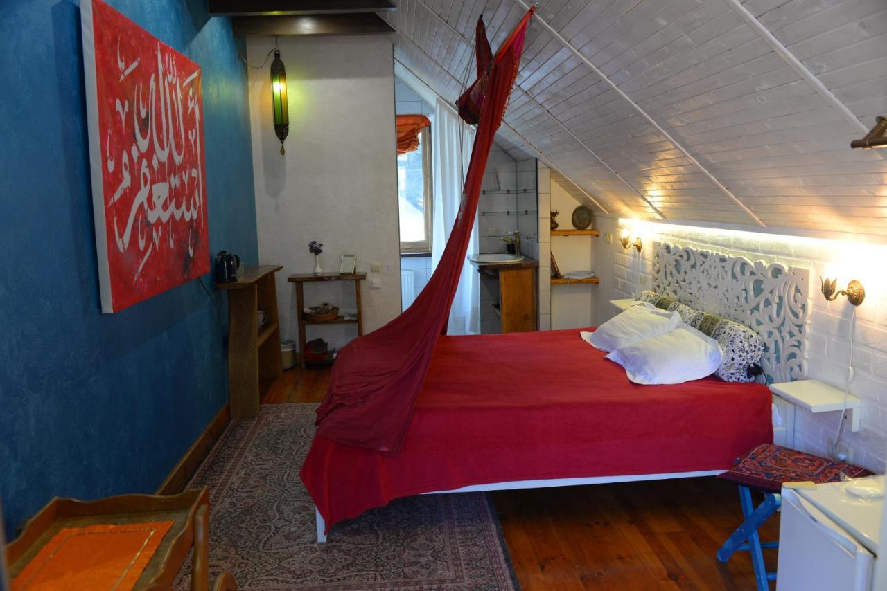 Romantic Guest House Kamianets-Podilsky Extérieur photo