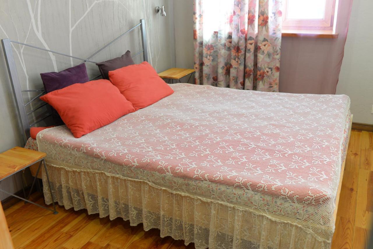 Romantic Guest House Kamianets-Podilsky Extérieur photo