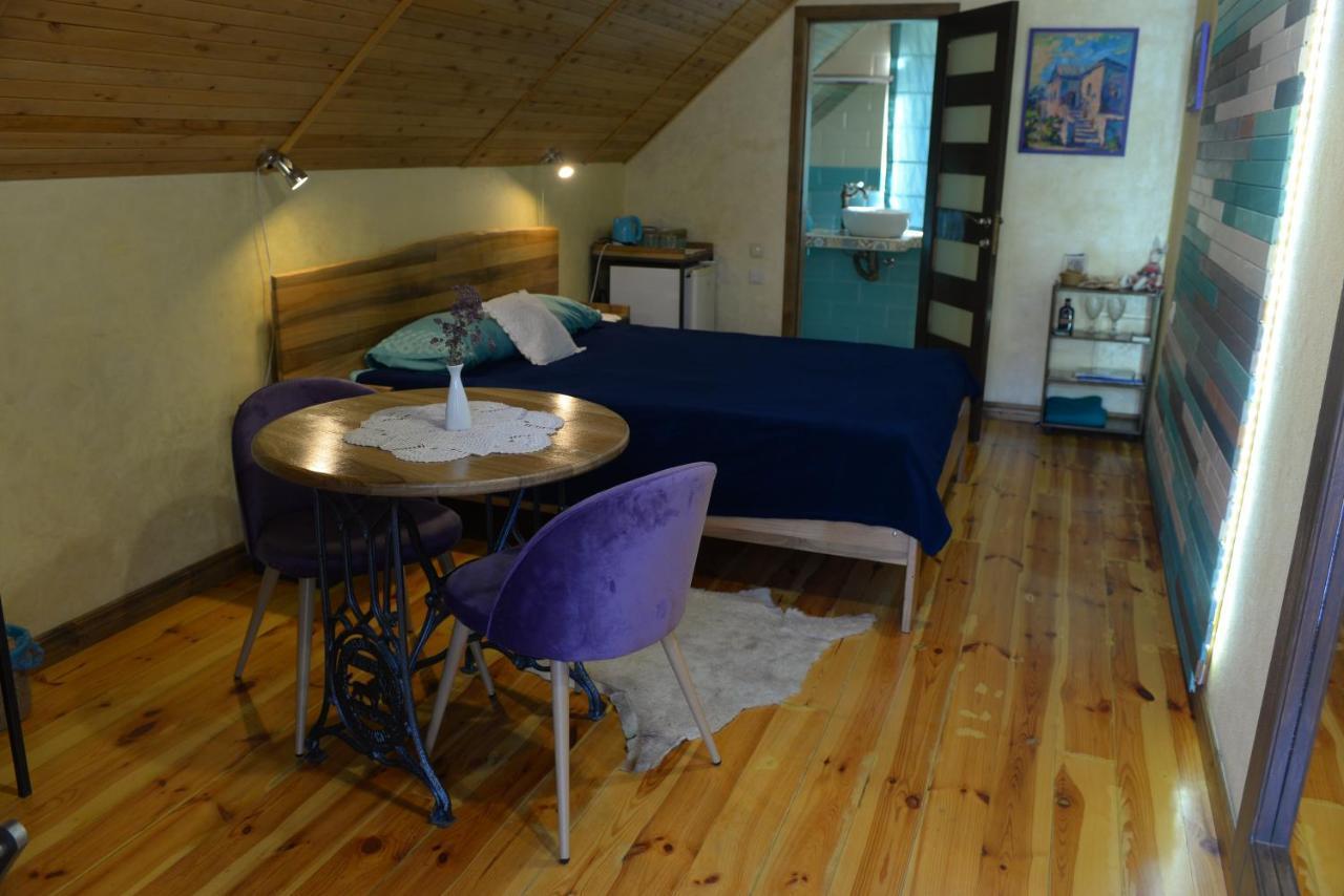 Romantic Guest House Kamianets-Podilsky Extérieur photo