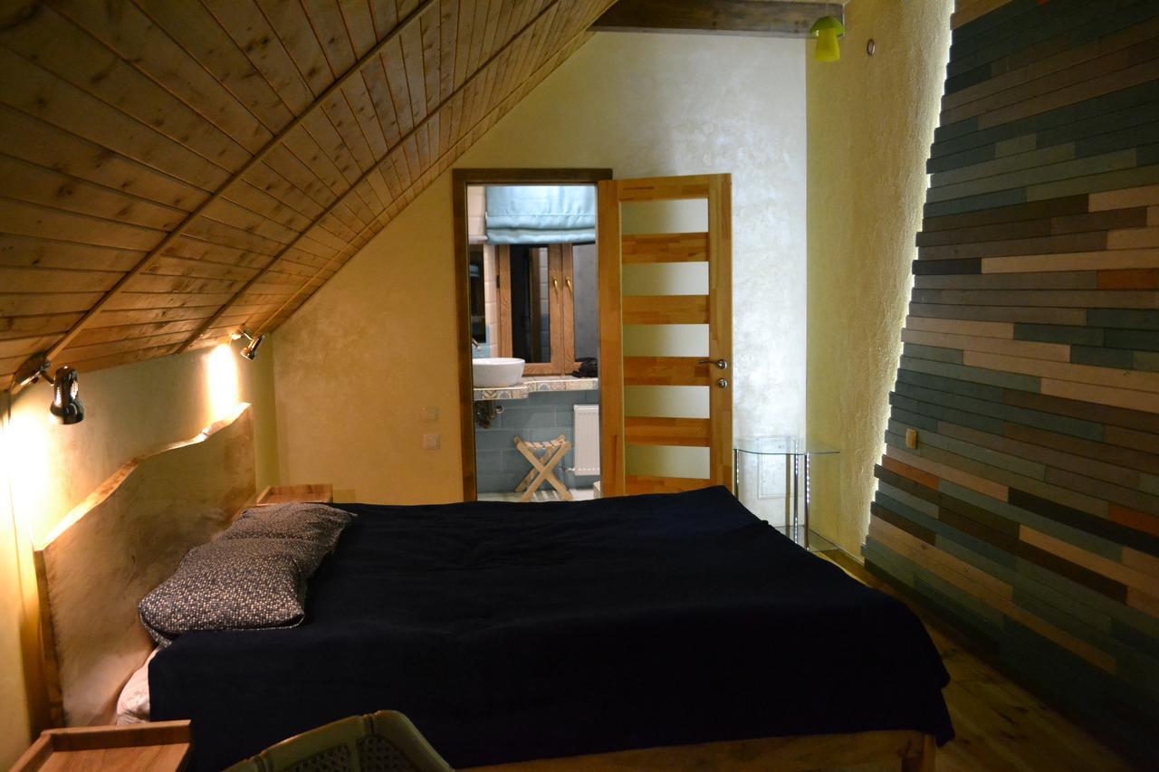 Romantic Guest House Kamianets-Podilsky Extérieur photo