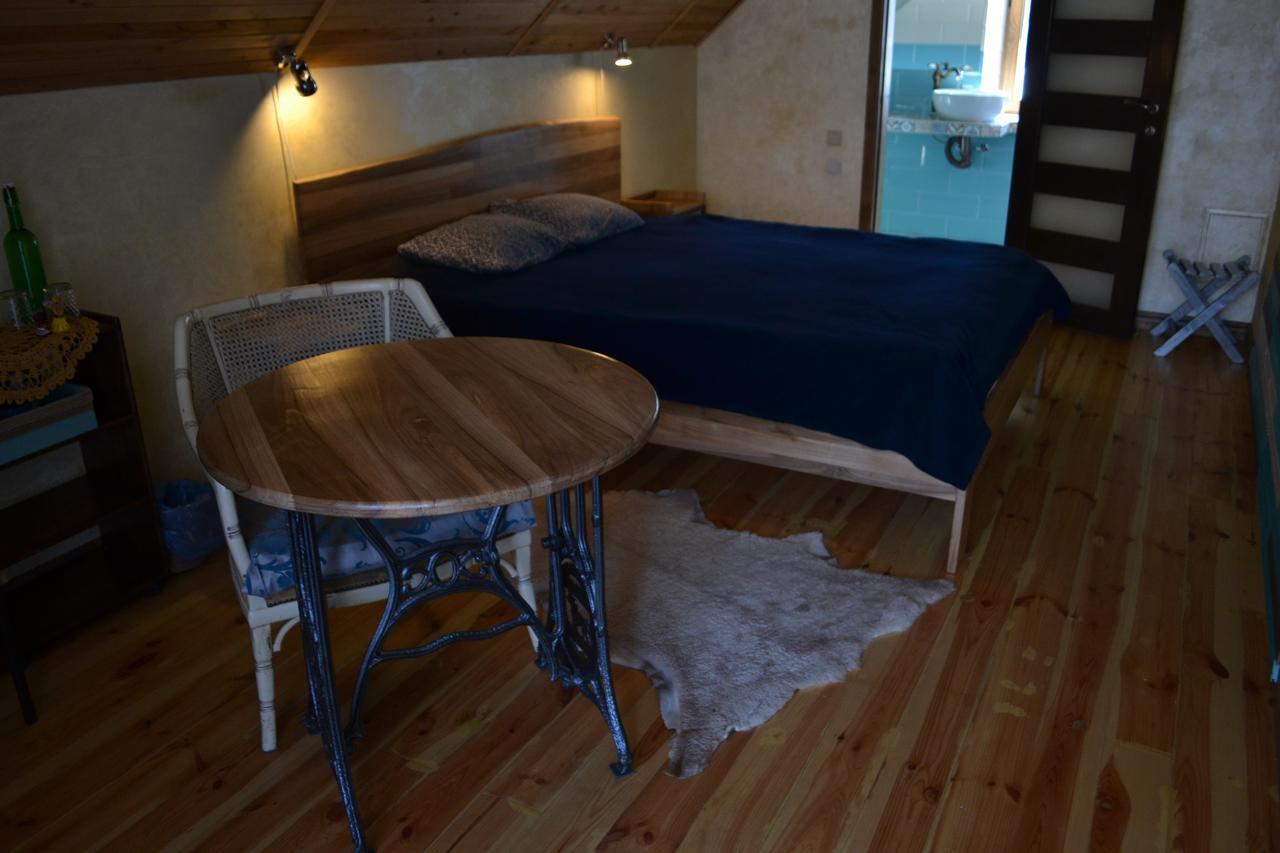 Romantic Guest House Kamianets-Podilsky Extérieur photo